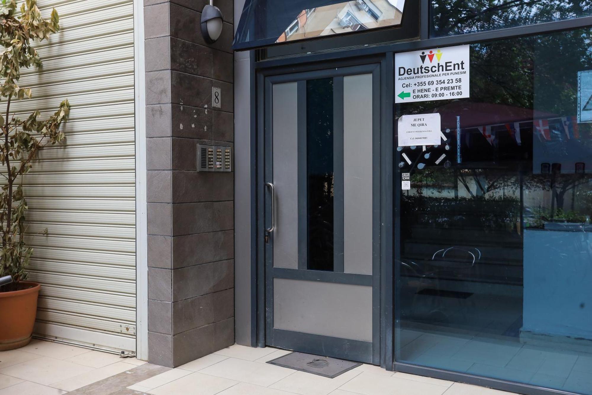 New Bazar Selvia Apartment 티라나 외부 사진