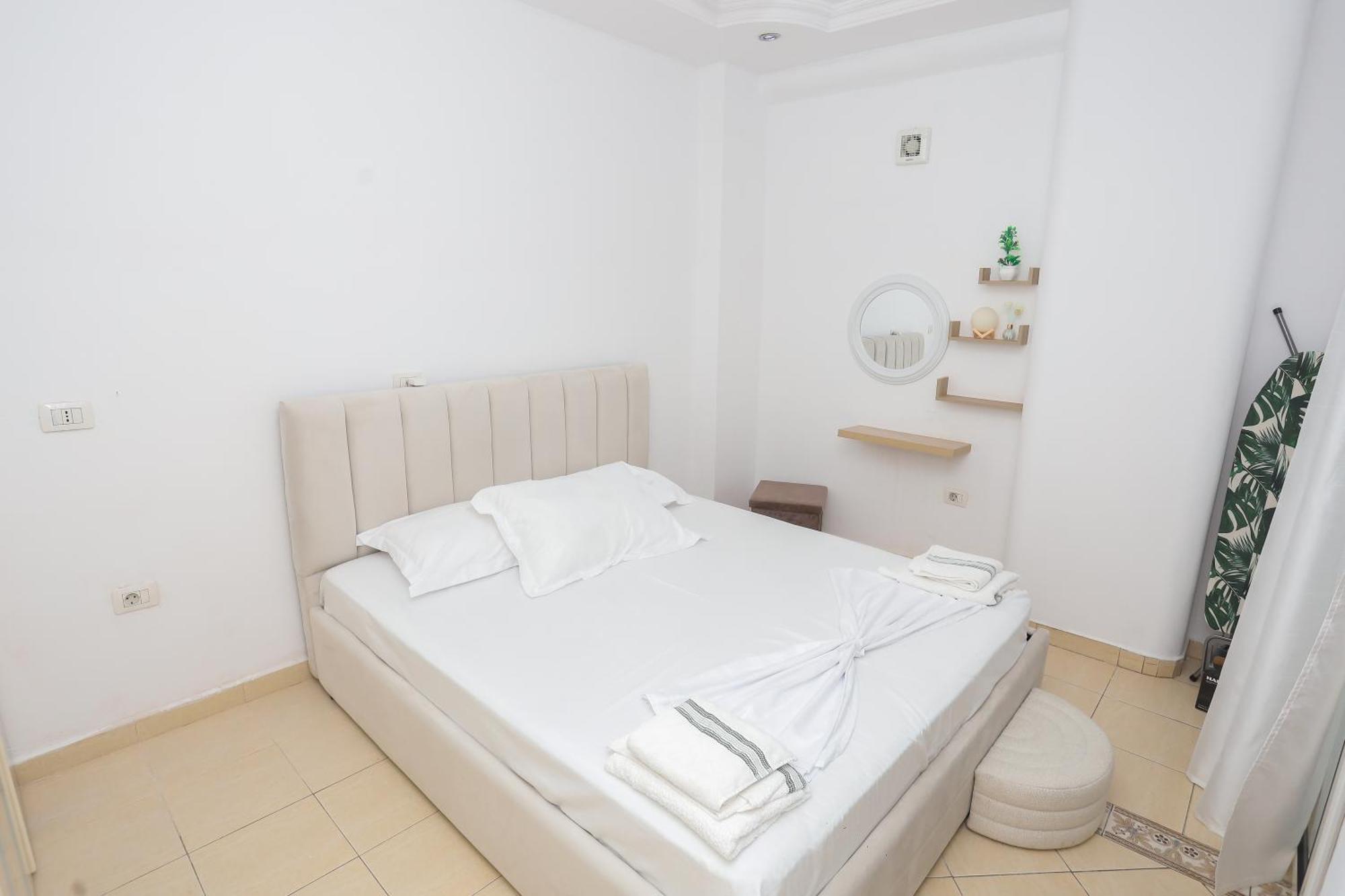 New Bazar Selvia Apartment 티라나 외부 사진